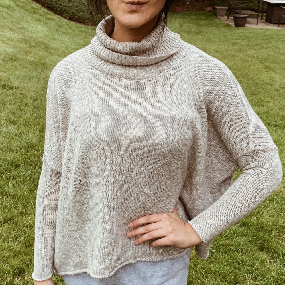 Cream Peak a boo turtle neck